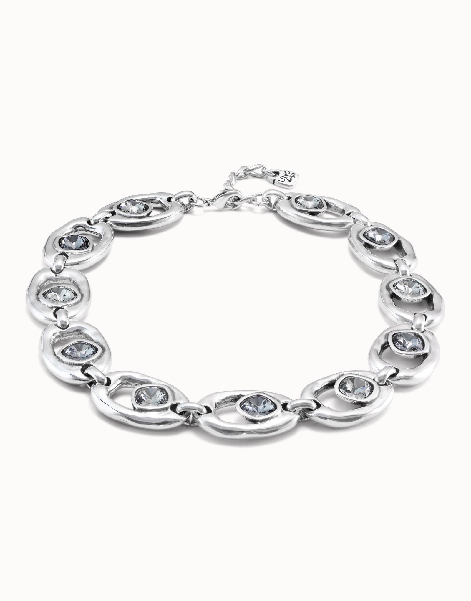 Collar Uno de 50 Details Plateado con Brillos
