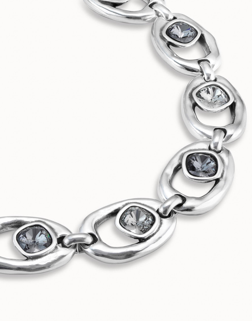 Collar Uno de 50 Details Plateado con Brillos