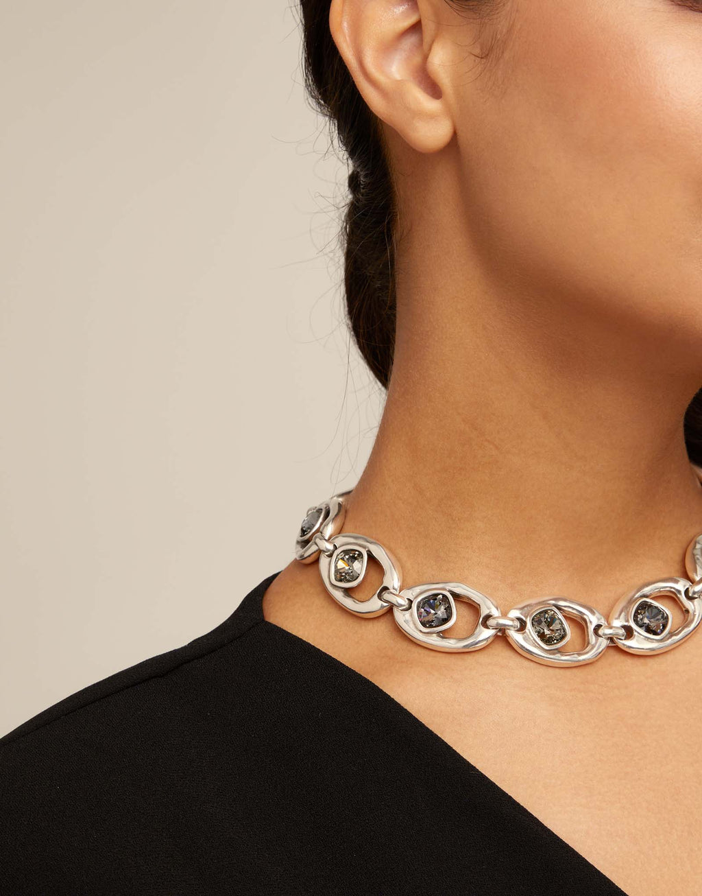 Collar Uno de 50 Details Plateado con Brillos