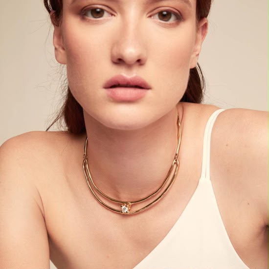 Collar Uno de 50 Anima Baño de Oro con Zirconia Blanca