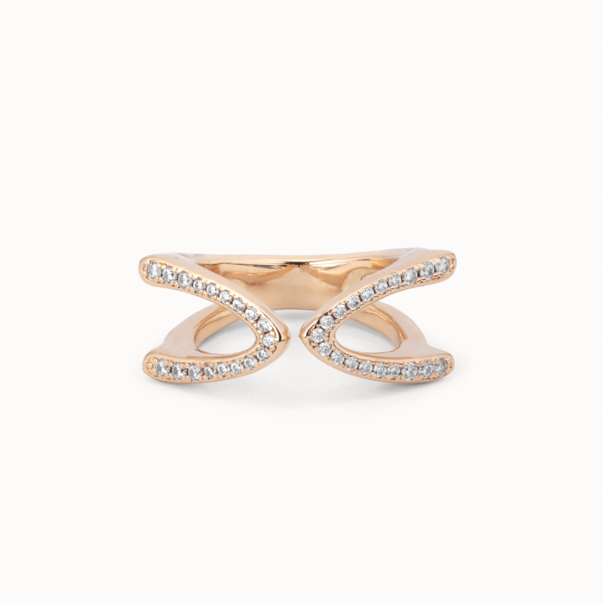 Anillo Uno de 50 topacios con doble baño de oro 18k abierto con topacios
