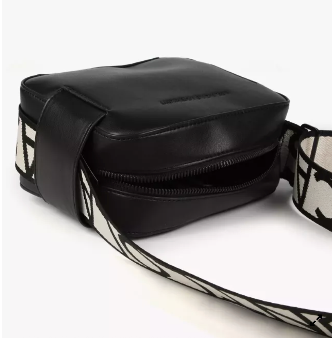 Cartera Lola Casaemunt Camera bag Strap blanco letras Negro