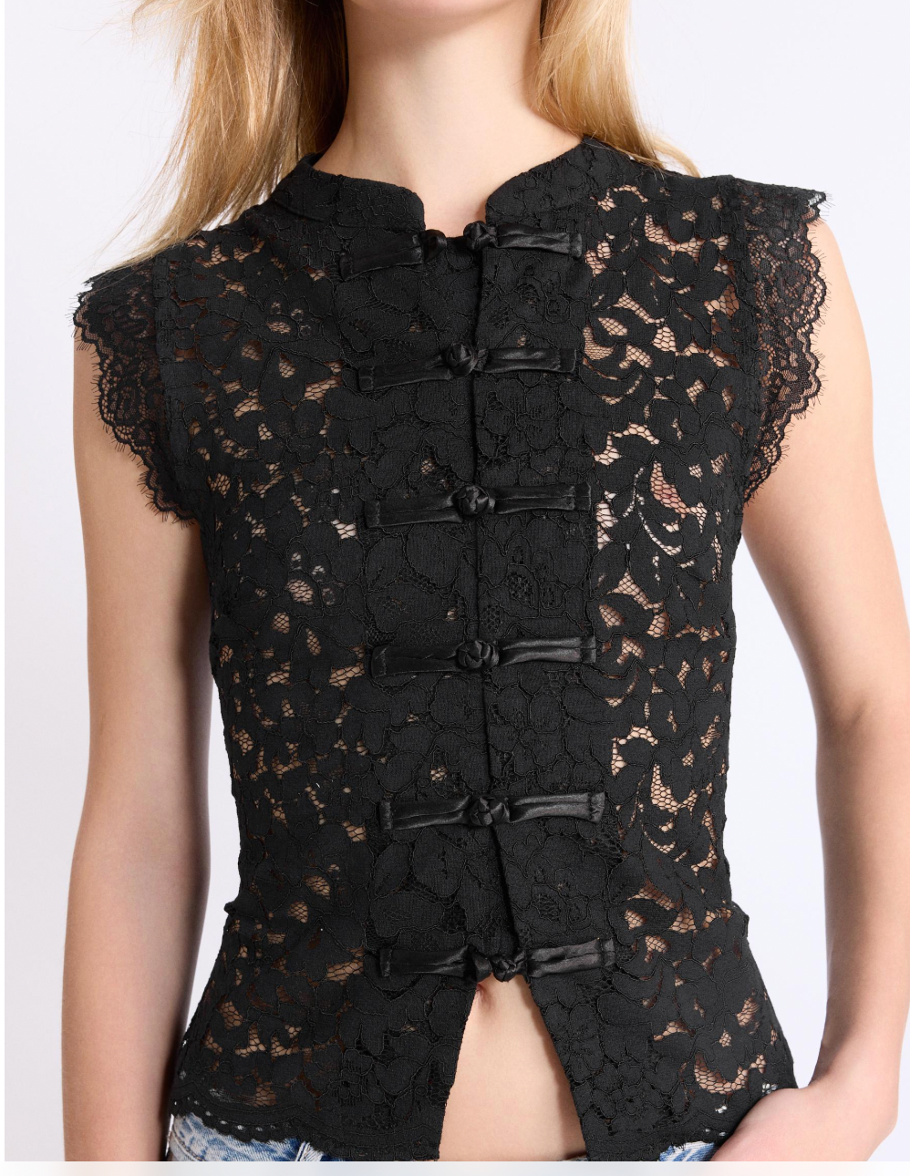Polera Stradivarius Encaje Negra
