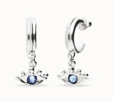 Aros Uno de 50 bañados en plata de ley con forma ojo y cristal facetado azul