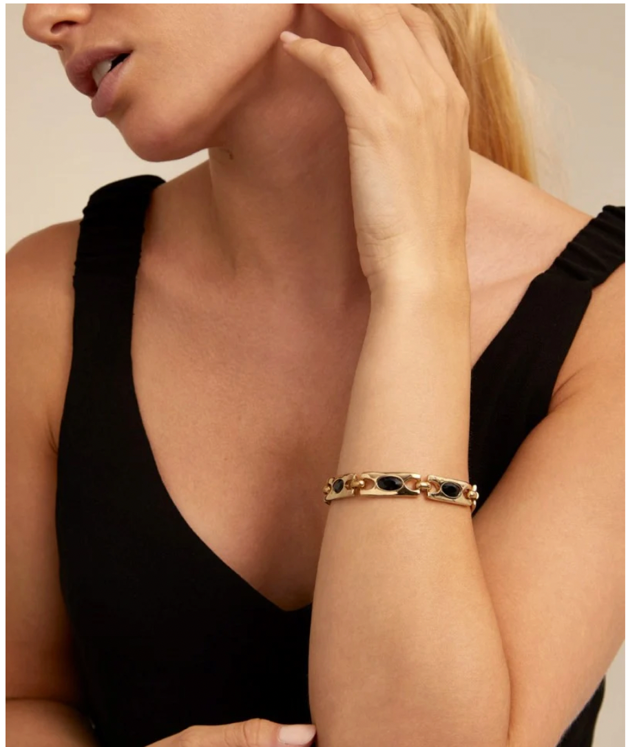 Pulsera Uno de 50 The Crown Doble baño de oro 18k con eslabones y onix negros UNOde50