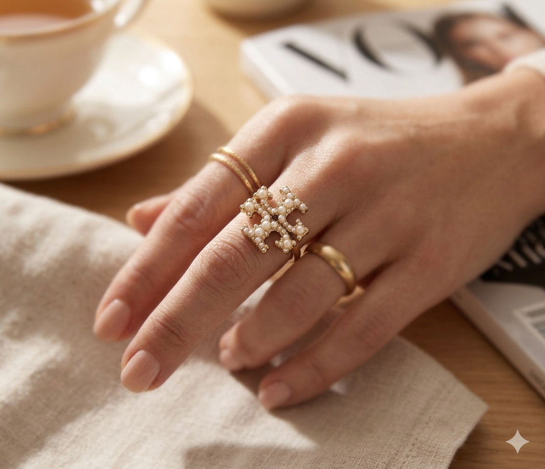 Anillo Tory Burch Bañado en Oro 18k con Perlas - 6