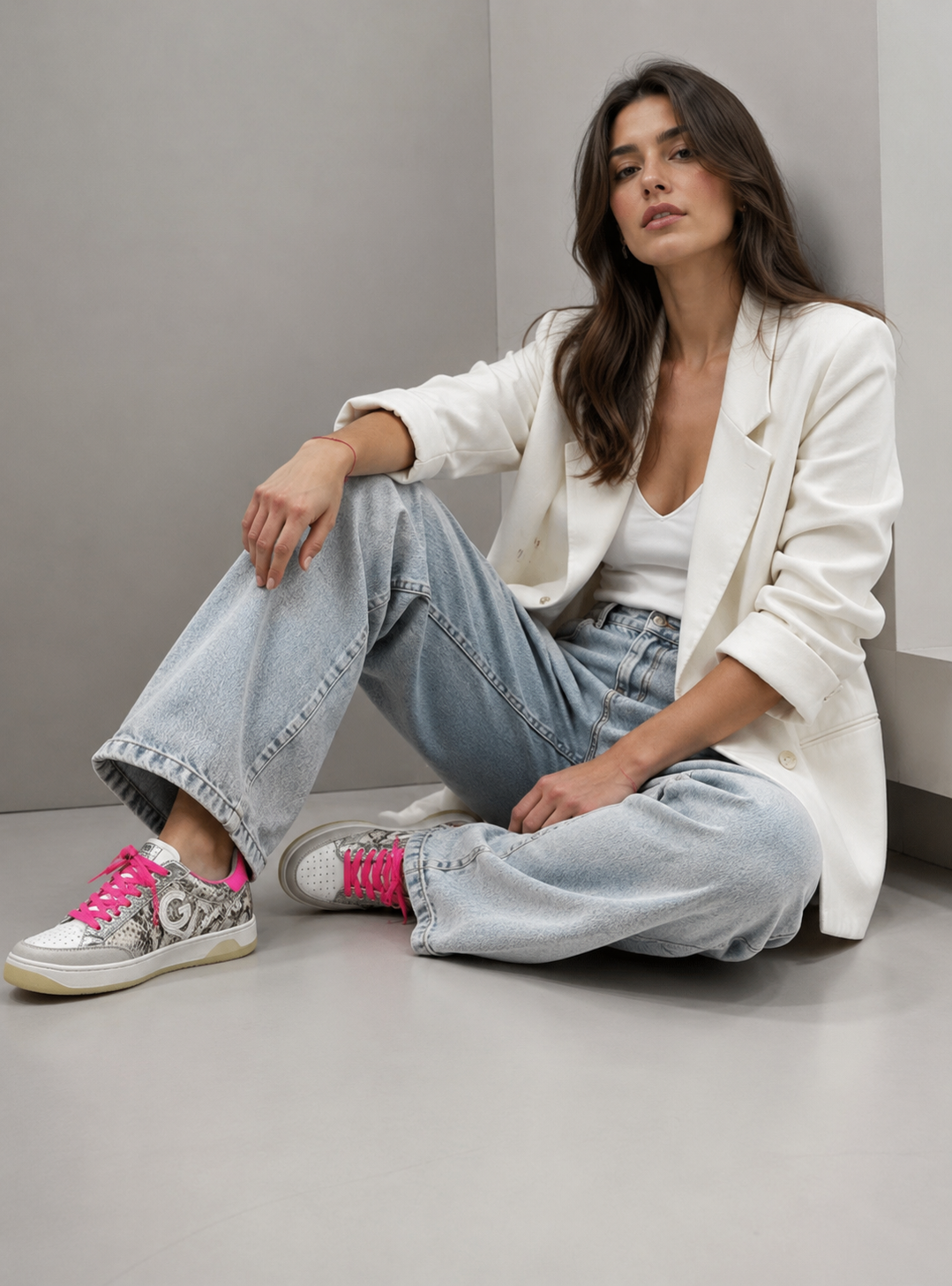 Zapatillas Lola Casademunt Efecto reptil fucsia Lola Casademunt