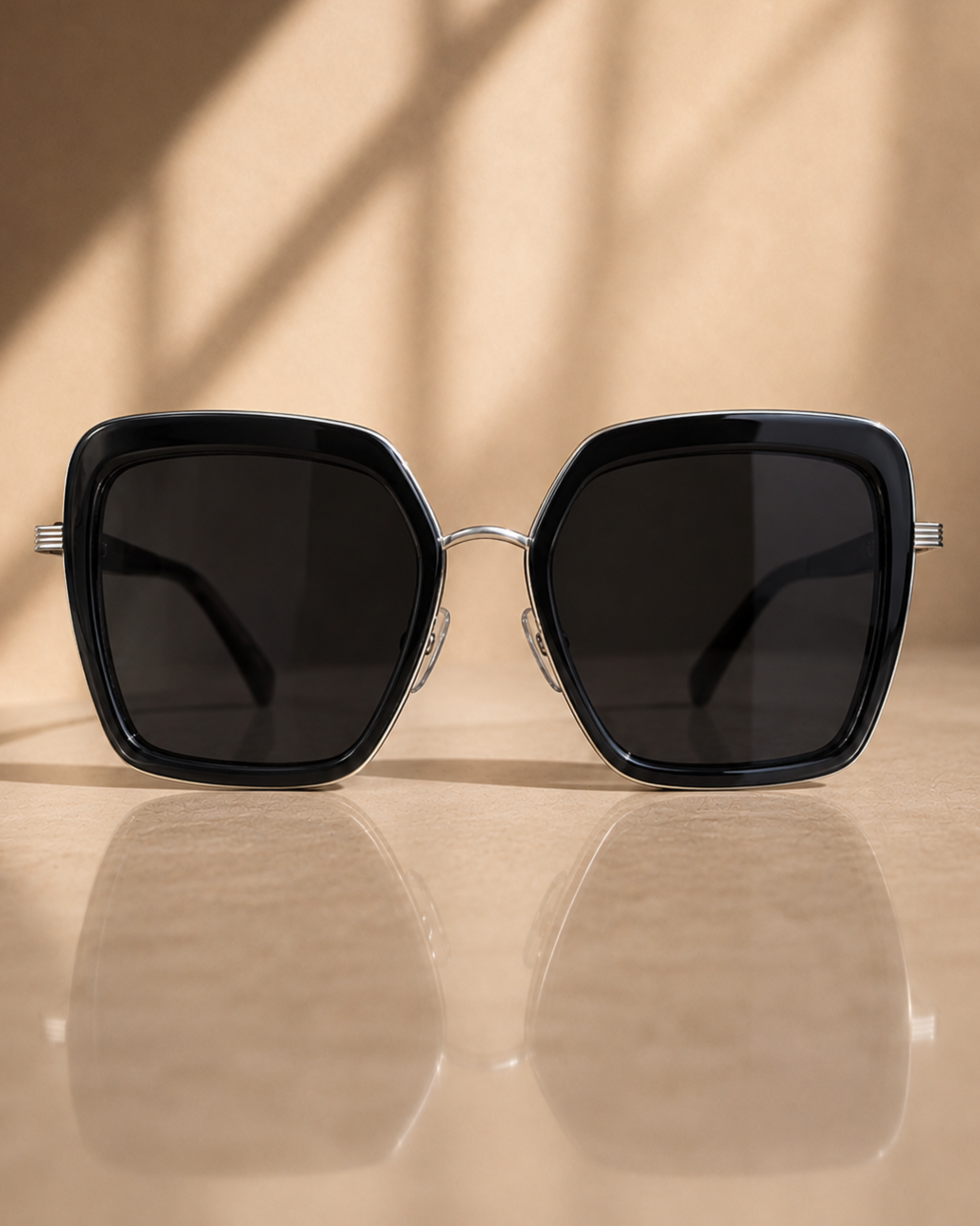 Lentes tory burch marco negro con plateado Tory Burch