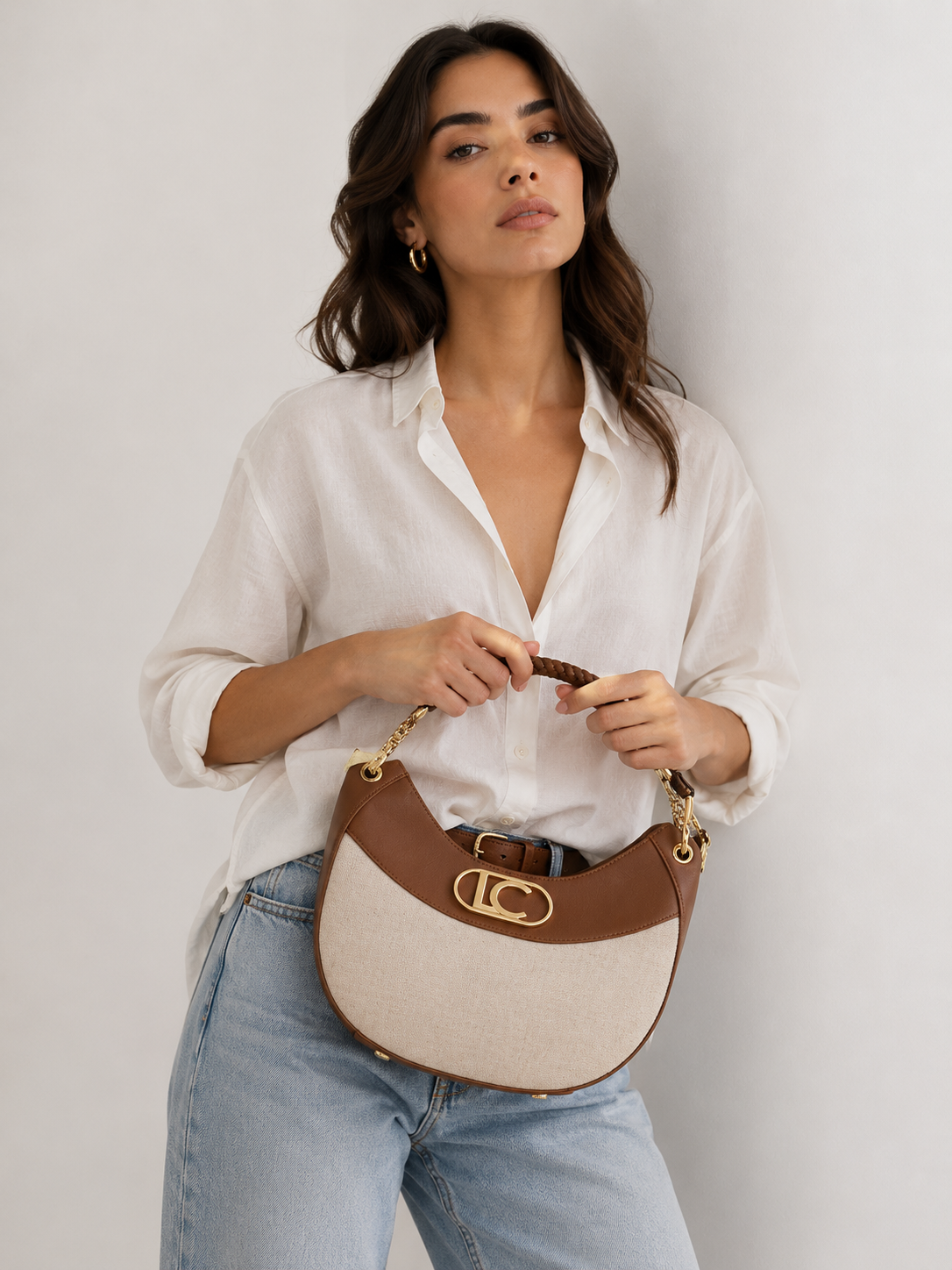 Cartera Lola Casademunt efecto piel y canvas bicolor crudo-marrón Lola Casademunt