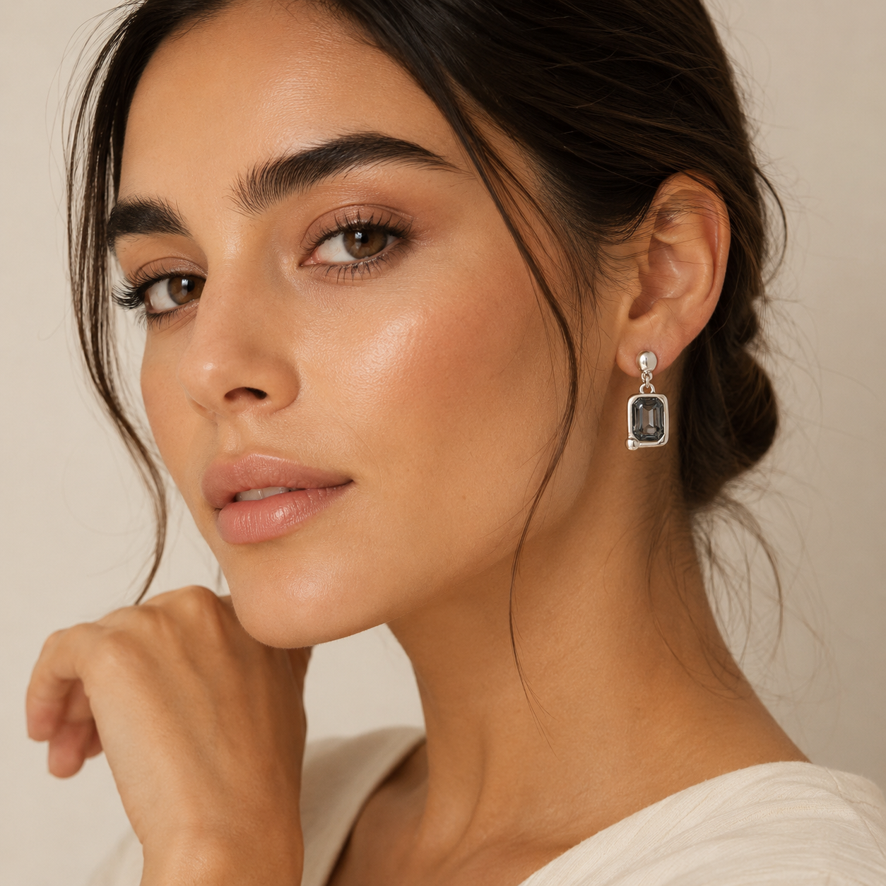 Aros uno de 50 Cristal fascetado gris UNOde50
