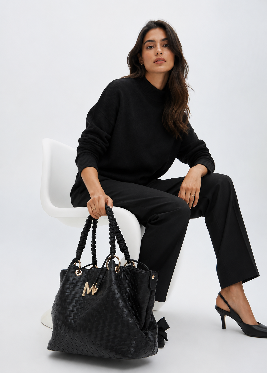 Cartera Lola Casademunt Material Trenzado Negro Lola Casademunt
