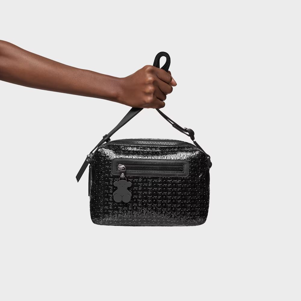 Cartera Tous bandolera pequeña con acabado de charol negro
