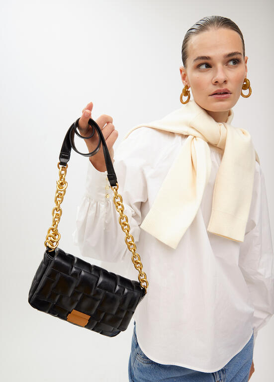 Cartera Lola Casademunt  acolchada a cuadritos Negro