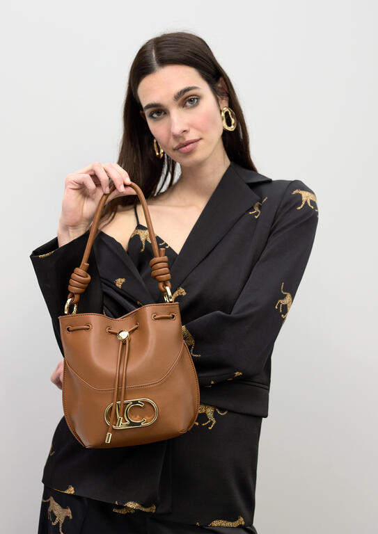 Bolso Lola Casademunt asa nudos tipo judas pieza inferior cafe
